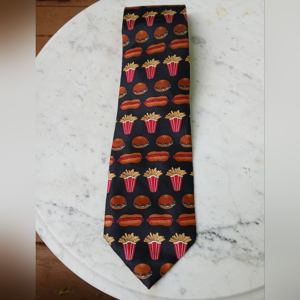 Christian Pelini 100% Silk Tie Food Inspired Hamburgers, Hot Dogs And Popcorn
